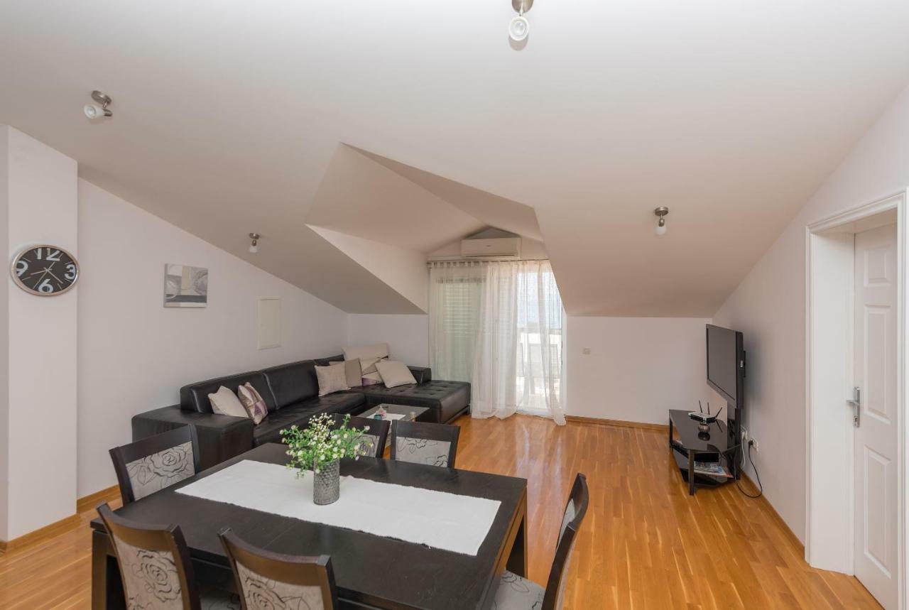 Apartments Naja Makarska Luaran gambar