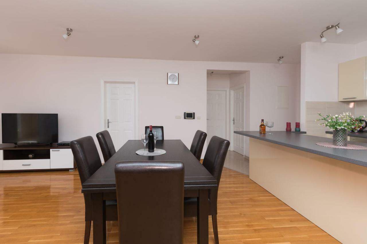 Apartments Naja Makarska Luaran gambar
