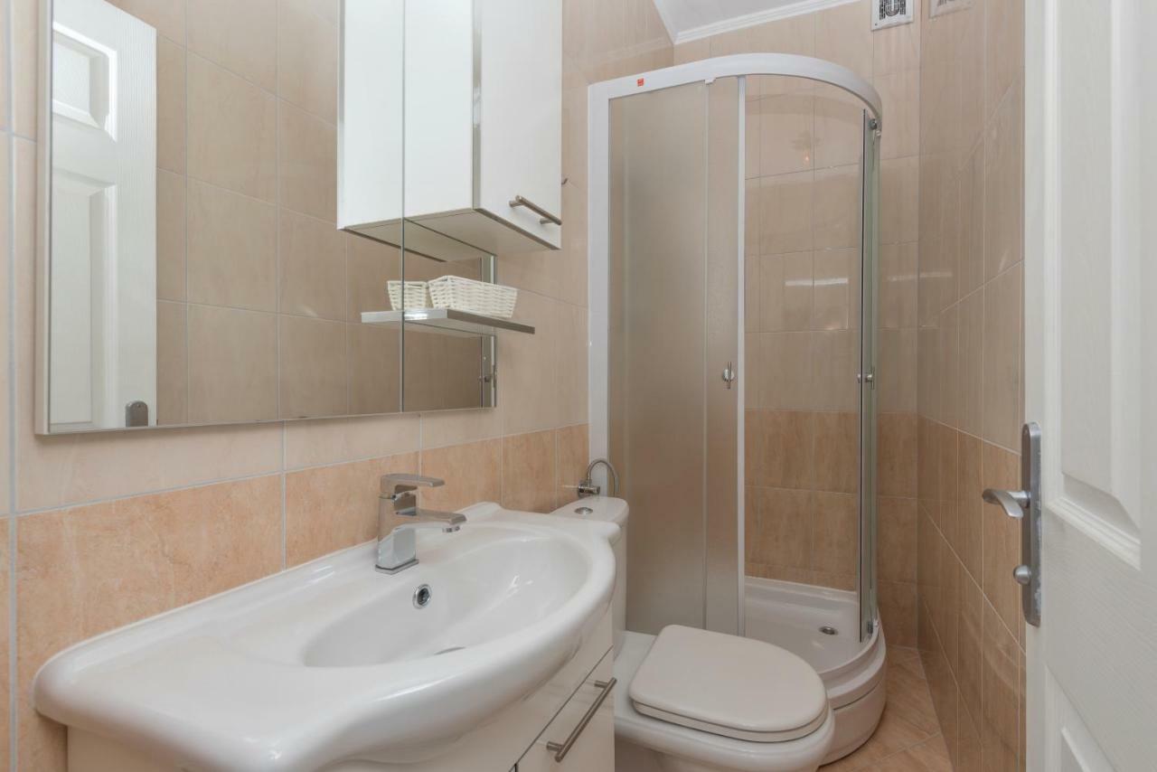 Apartments Naja Makarska Luaran gambar
