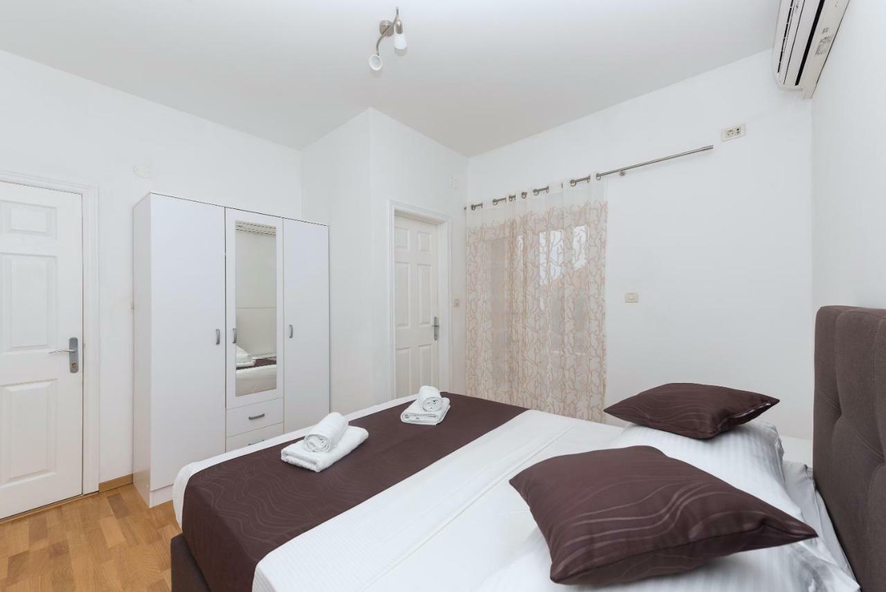 Apartments Naja Makarska Luaran gambar