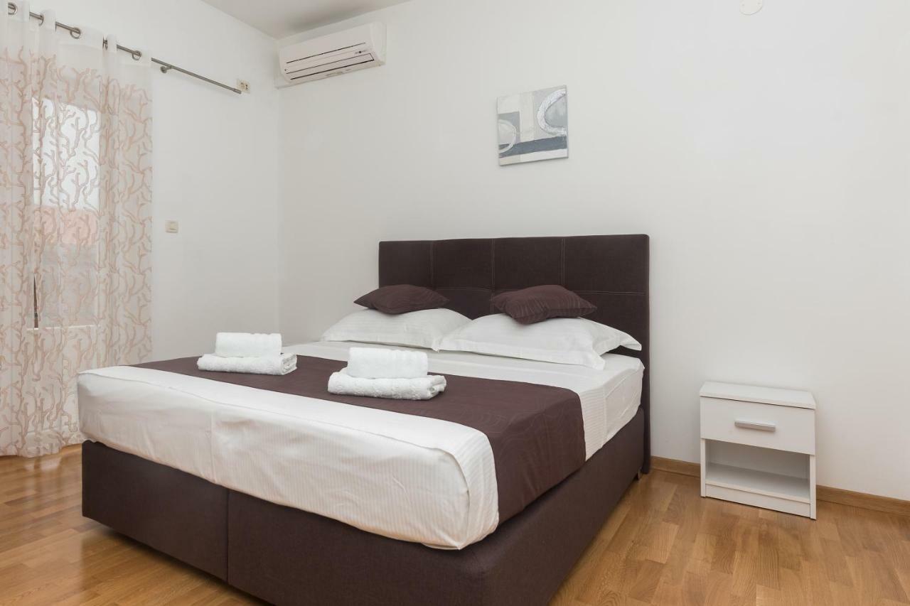 Apartments Naja Makarska Luaran gambar